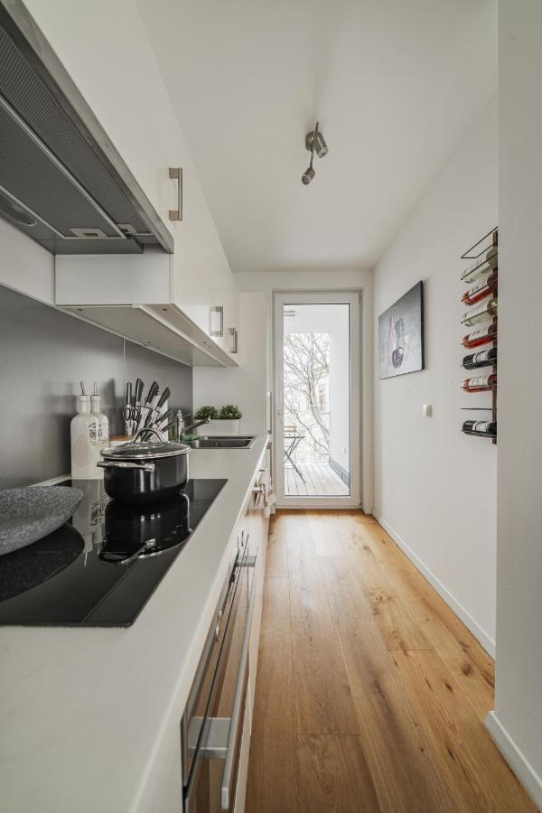 Business Apartment With Air Condition เวียนนา ภายนอก รูปภาพ