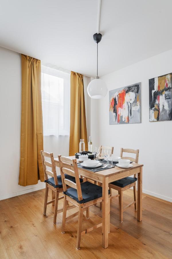 Business Apartment With Air Condition เวียนนา ภายนอก รูปภาพ